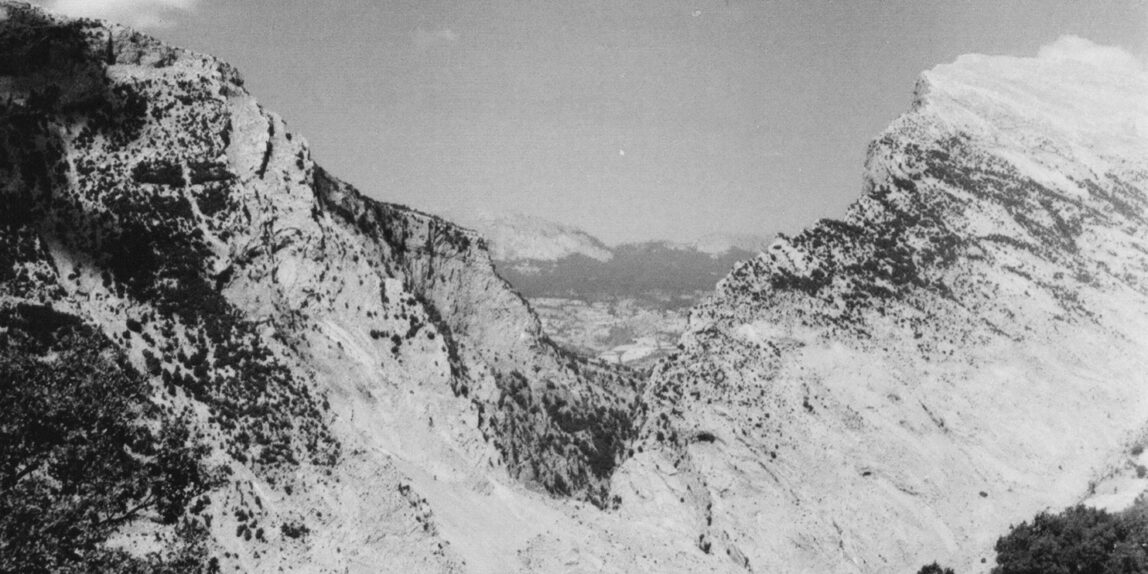 La Gola di Barile del Raganello, alta valle del Raganello, Pollino, 1961, foto di Beppe Dematteis, Archivio GSP