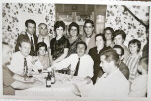 Cerchiara di Calabria, Domenico Modugno a cena in casa di Emilio Franzese e Adelina Catanzaro, 16 agosto 1962, foto di Carletto Greco