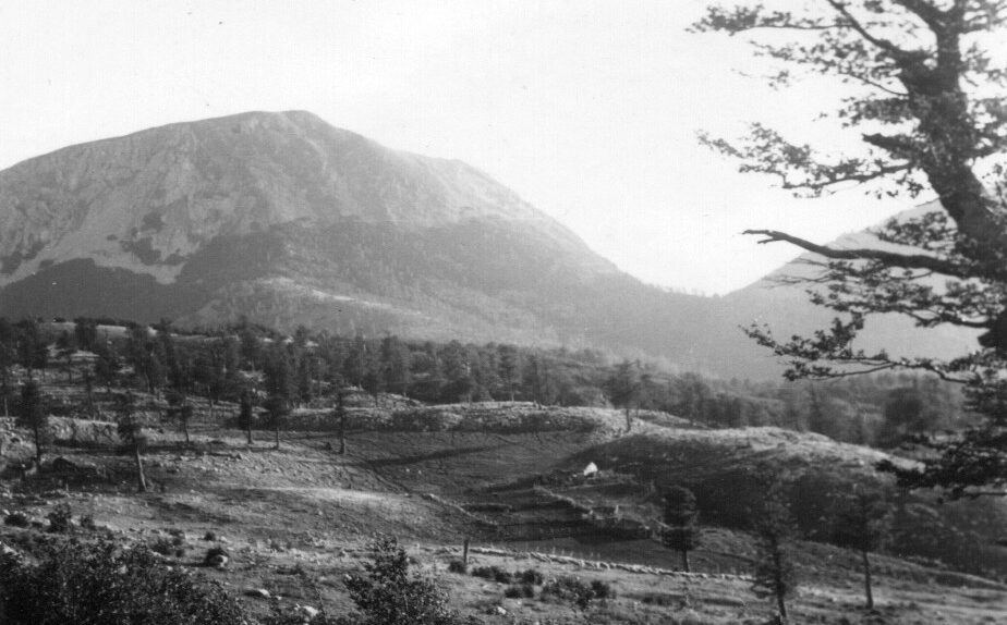 Alpeggi della masseria Toscano, Pollino, 1961, foto di Beppe Dematteis, Archivio GSP